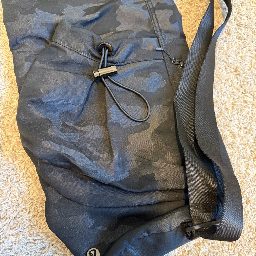 Lululemon Black Camo Yoga Mat Bag
